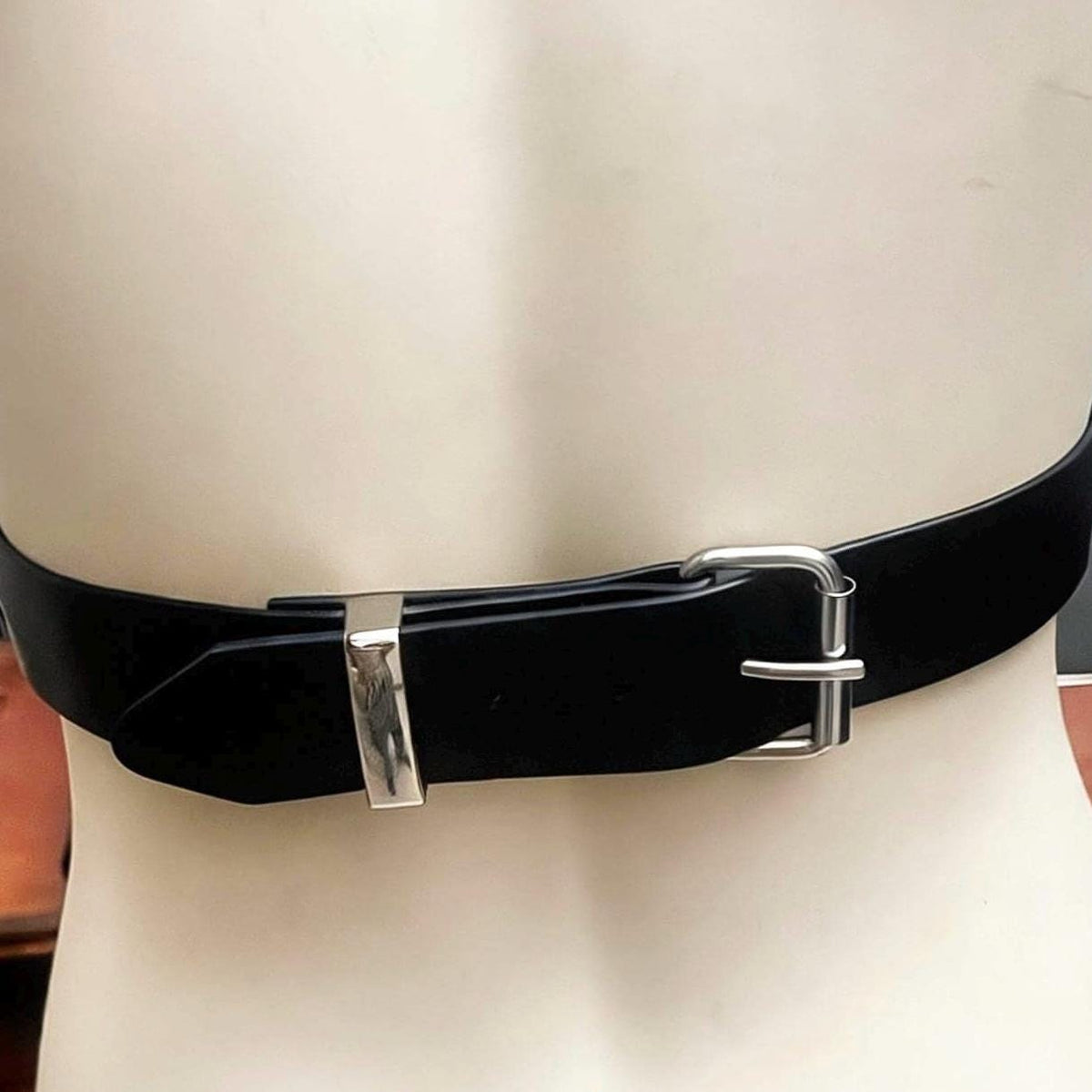 Leather Chain Belt – O-Ring, Removable Chains, Industrial Style