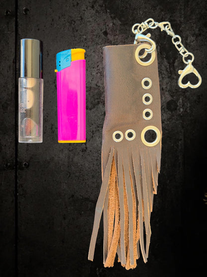 Echter dunkelbrauner Lederfransen Feuerzeug- & Lippenstifthalter, Leder Schlüsselanhänger, Taschenanhänger, Festival-Accessoire, Geschenk