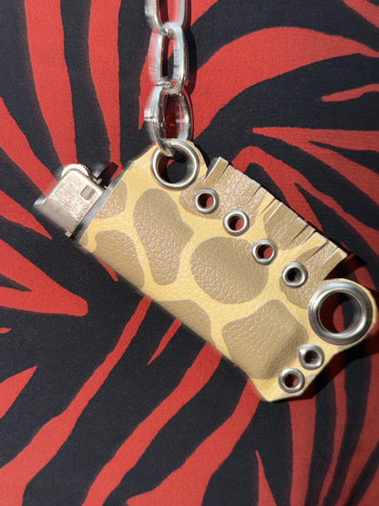 Giraffe Print Lighter Holder – Reinforced Synthetic Leather Case with Detachable Chain, Alternative Keychain Bag Charm