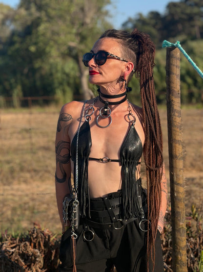 Italienisches Leder-Halsband mit Doppelriemen und O-Ring – Edelstahl-Beschläge